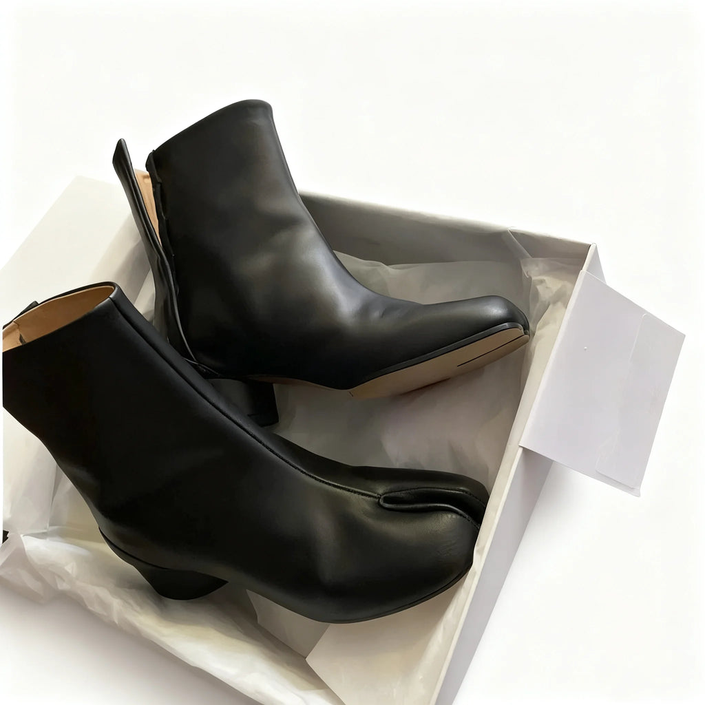 2026 Autumn Winter Soft Leather Split toe Tabi Women Ankle Boots Fashion Thick High heels Chunky Shoes Ins Style Short Booties