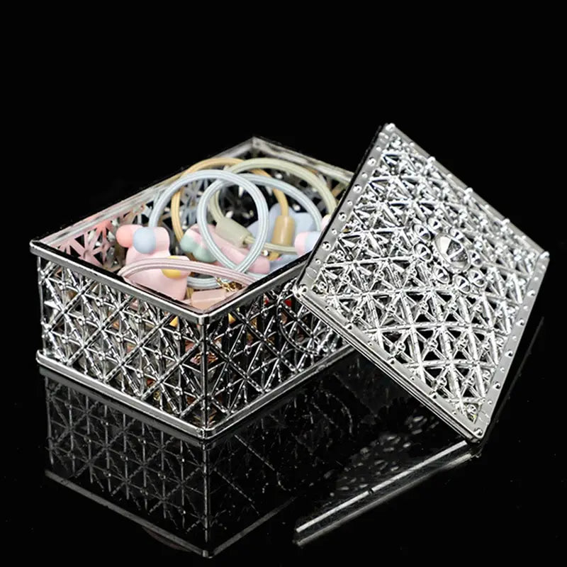 2 PCs Mini Treasure Storage Jewelry Box Silver-color Hollow Flower Pattern Jewelry Case Boxes for Necklace Earring Ring 2030