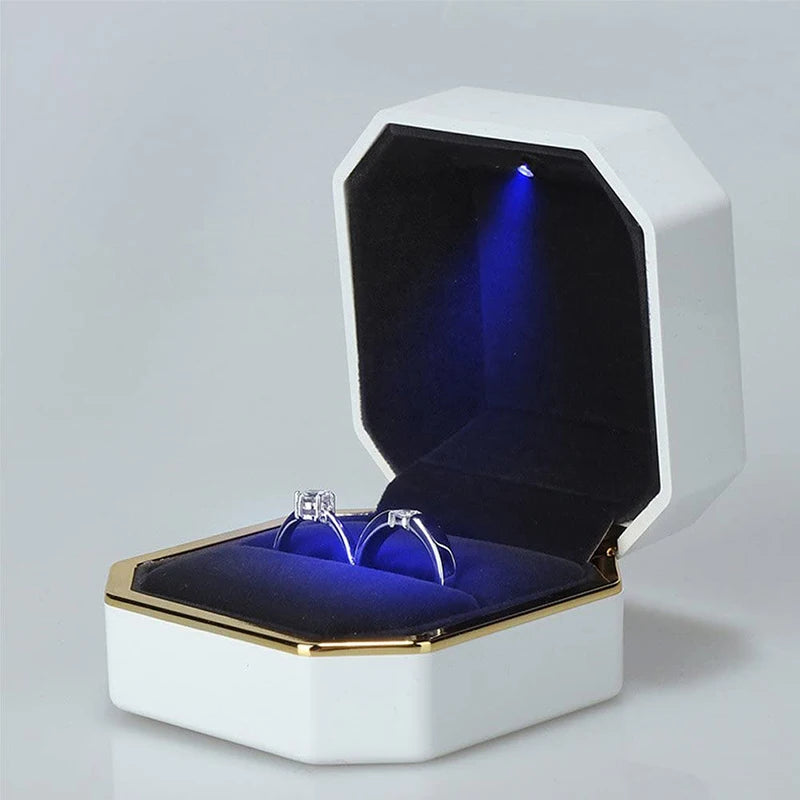 1 Pcs LED Jewelry Ring Box Luxury Velvet Rubber Necklace Pendant Gifts Display With Light For Proposal Engagement Wedding 2030