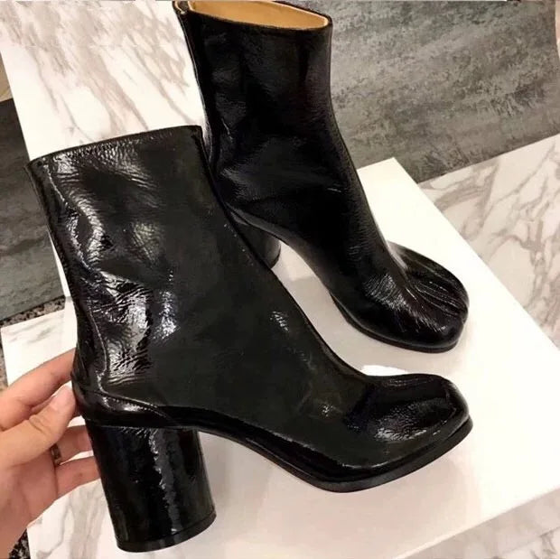 2026 Autumn Winter Soft Leather Split toe Tabi Women Ankle Boots Fashion Thick High heels Chunky Shoes Ins Style Short Booties