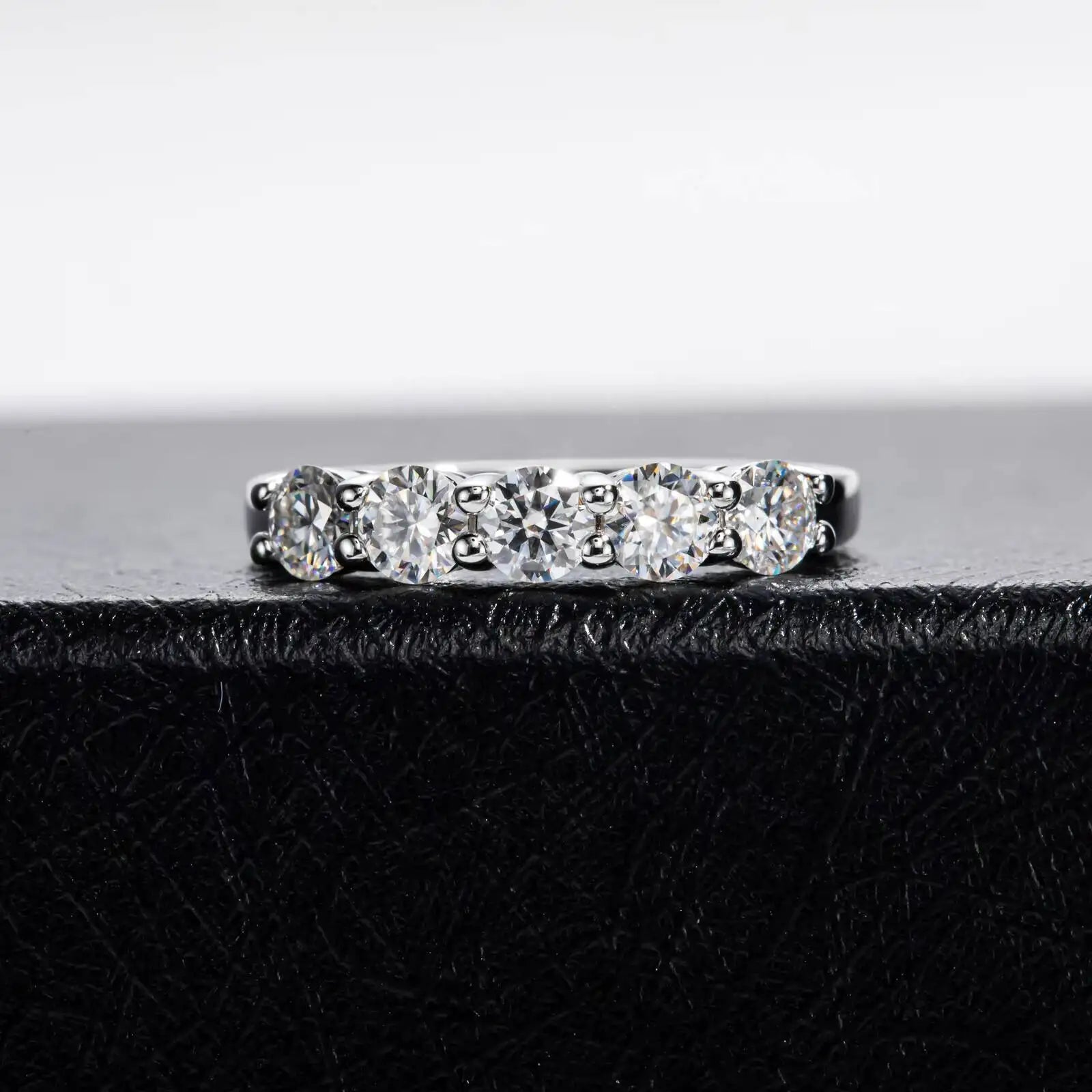 SG White Gold D Color 4mm Moissanite Ring For Women 925 Silver 1.5CT Stone Match Dia Wedding Band Bride S Sterling Sier