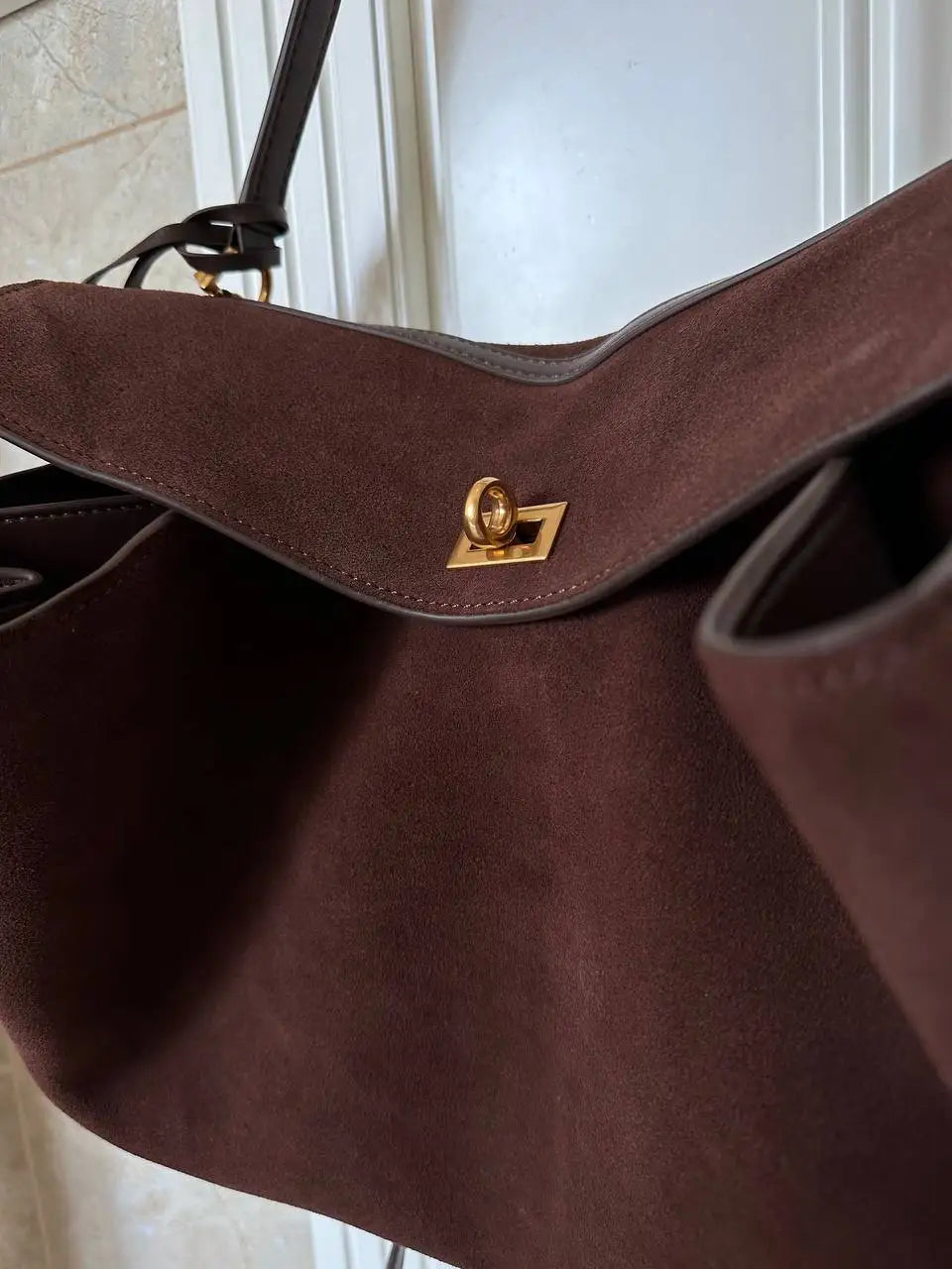 Winter Luxury Brand Women Bags Genuine Leather Brown Suede Women Totes Gold Buckle Women Shoulder Bags Fashion Women Handbags