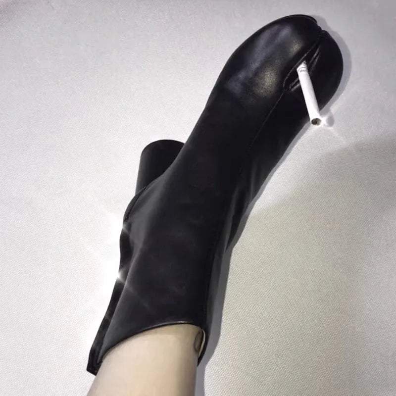 2026 Autumn Winter Soft Leather Split toe Tabi Women Ankle Boots Fashion Thick High heels Chunky Shoes Ins Style Short Booties