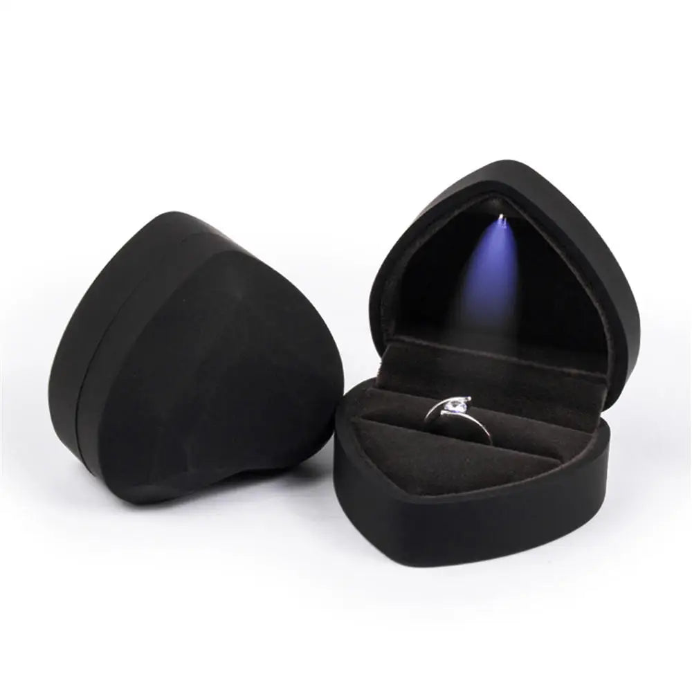 1 Pcs LED Jewelry Ring Box Luxury Velvet Rubber Necklace Pendant Gifts Display With Light For Proposal Engagement Wedding 2030
