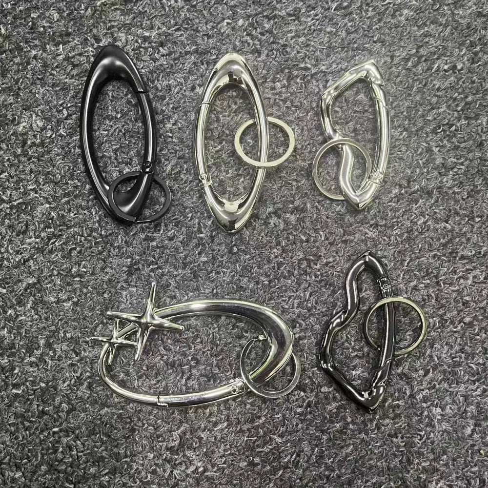 Y2K Punk Star Oval Essential Icon Carabiner Keychain Axe Shaped Mountaineering Car Key Ring Gothic Backpack Decor Korean Fashion