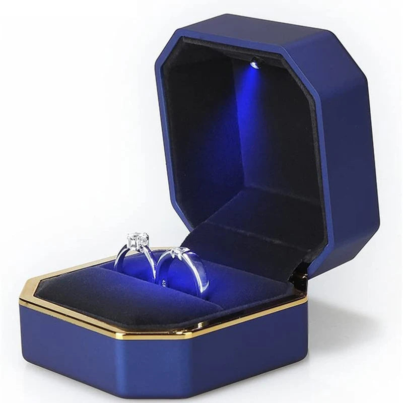 1 Pcs LED Jewelry Ring Box Luxury Velvet Rubber Necklace Pendant Gifts Display With Light For Proposal Engagement Wedding 2030