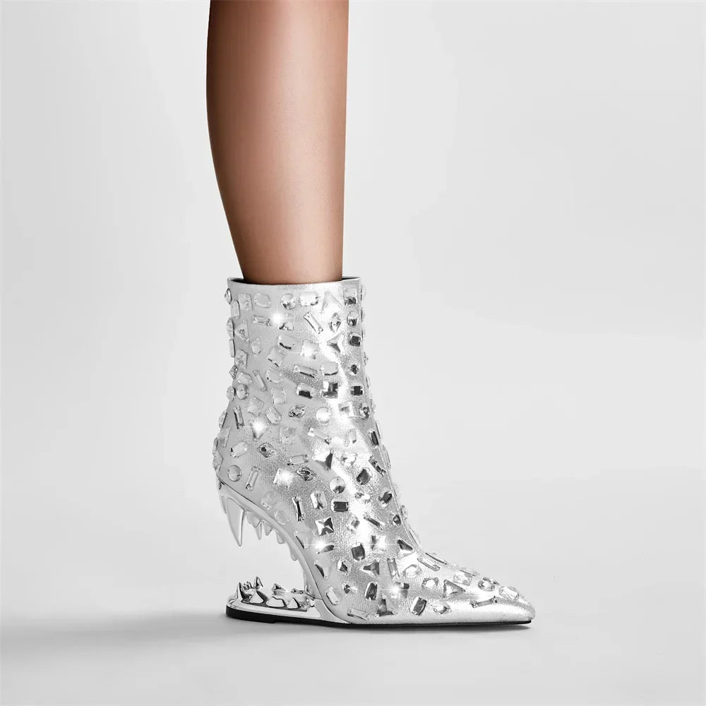 High Quality European and American Designer Runway Shoes 2023 Sexy Shaped High Heels, Fashionable Flame Rhinestone Short Boots